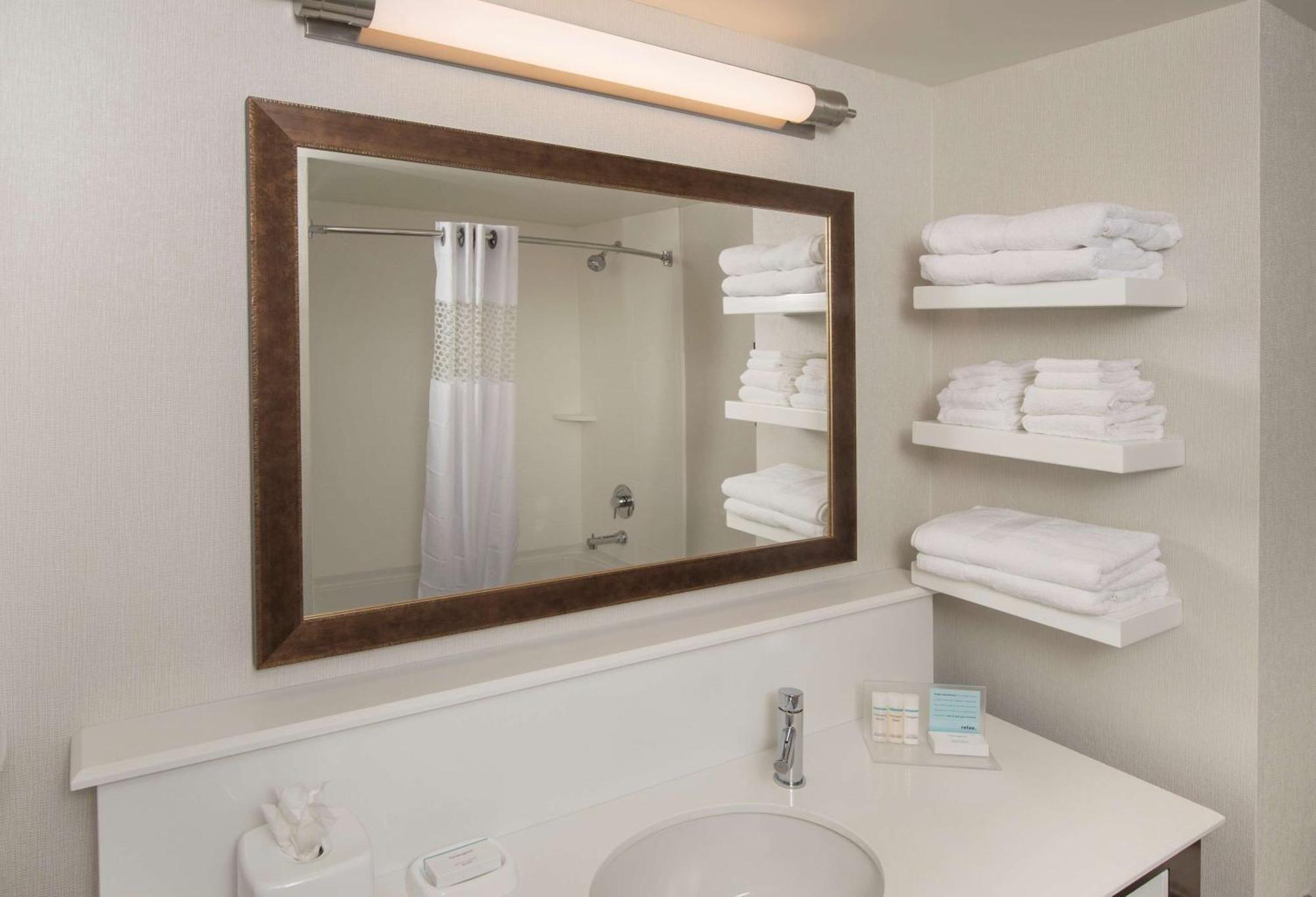 Hampton Inn & Suites בראסלטון מראה חיצוני תמונה